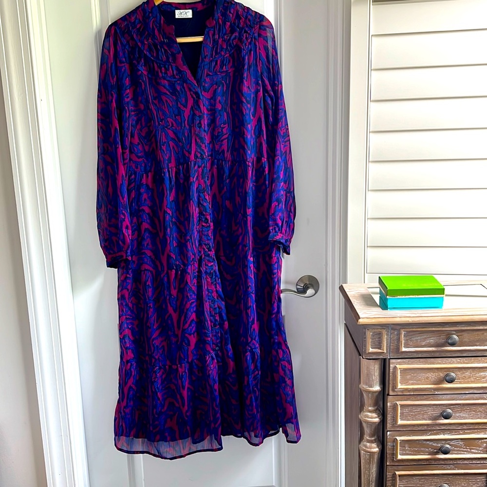 NWOT  L  Anna Kay Maxi dress blue maroon and black swirl colored.